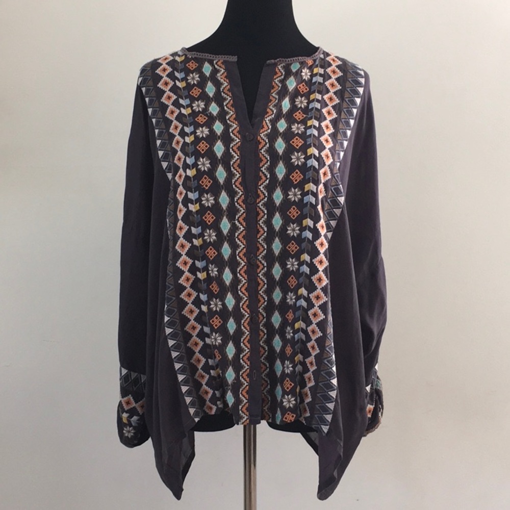 Johnny Was blouse with beautiful embroidery, size M, NWT